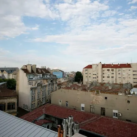 Bright Studio Near The Old Town *